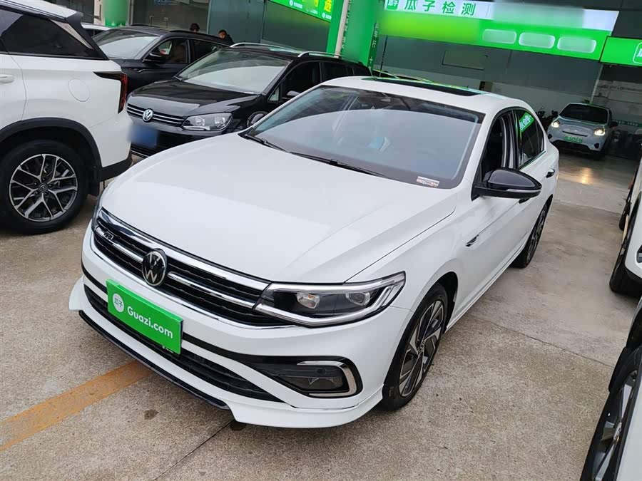 2023 Volkswagen Bora 300TSI DSG Premium Edition