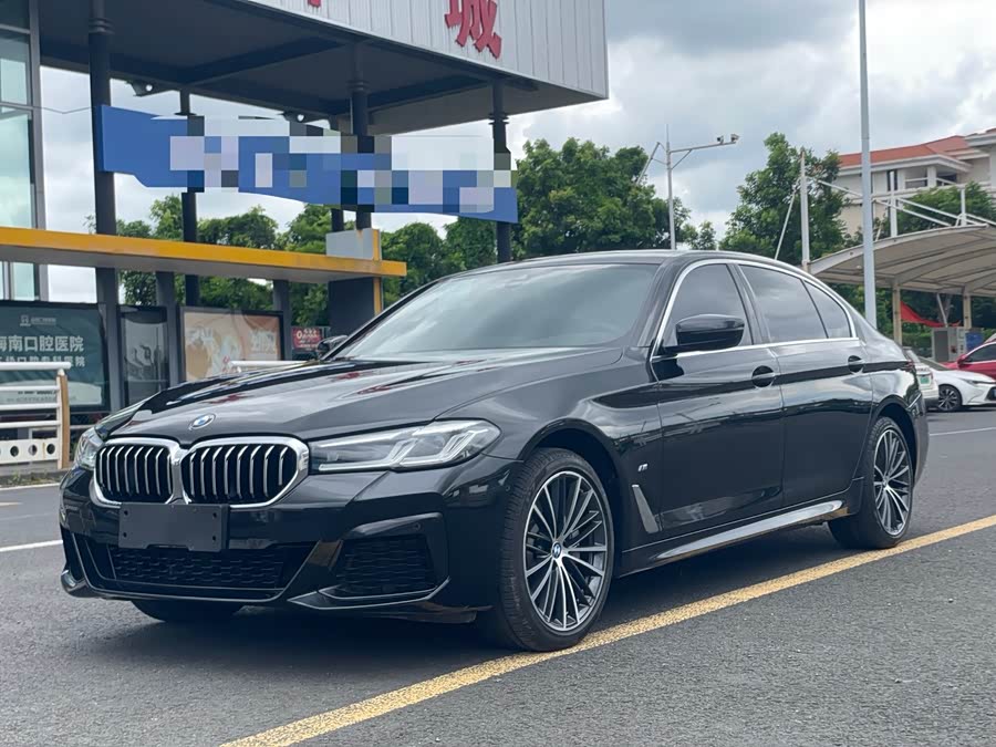 2022 BMW 5 Series 530Li xDrive Luxury Package