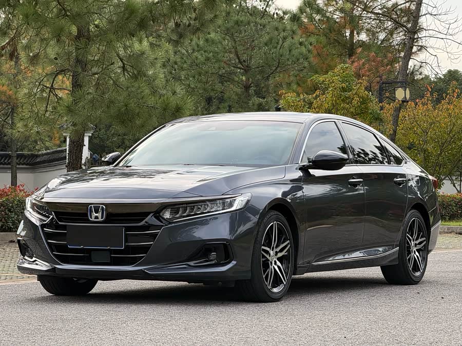 2022 Honda Accord Hybrid 2.0L Phantom Night Edition