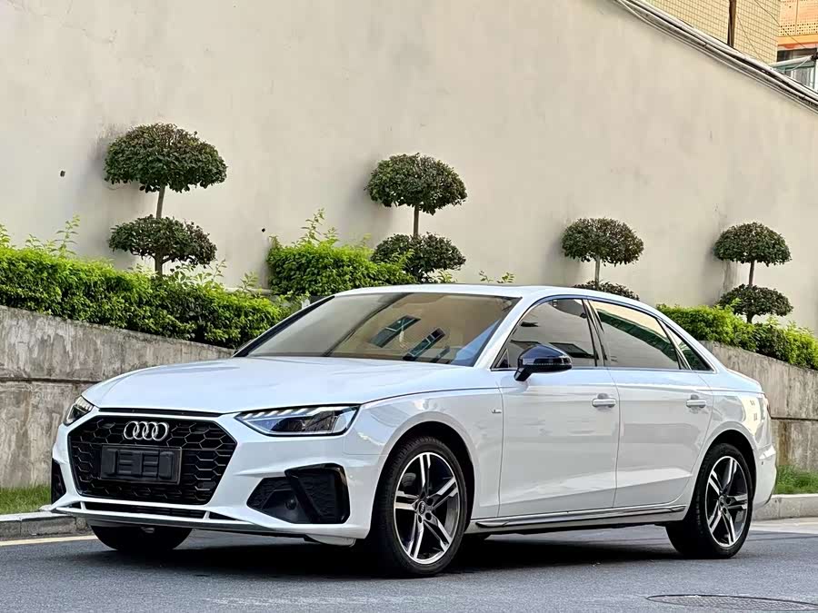 Audi A4L 2023 40 TFSI Fashion Dynamic Edition