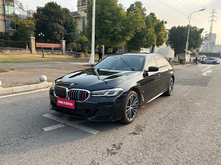 2022 BMW 5 Series 530Li Leading Edition M Sport Package
