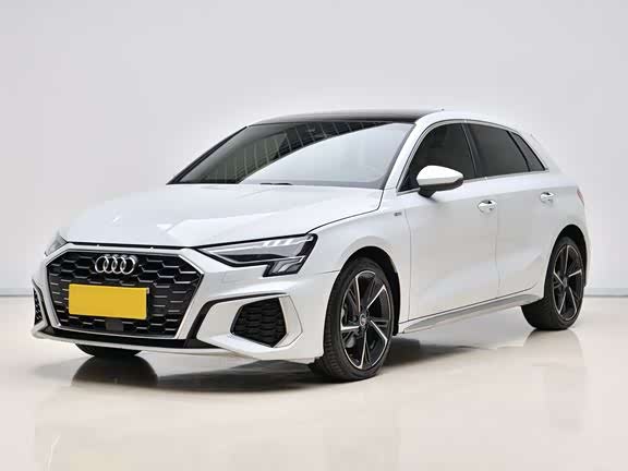 Audi A3 2023 Facelift Sportback 35 TFSI Fashion Sporty Model