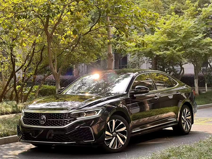 2022 Passat 330TSI Luxury Edition