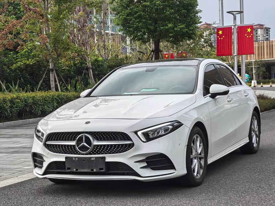 Mercedes-Benz A-Class 2022 A 200 L Sport Sedan Fashion Edition