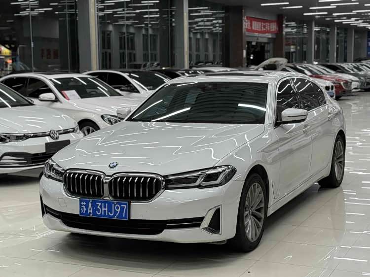 2022 BMW 5 Series 525Li Luxury Package