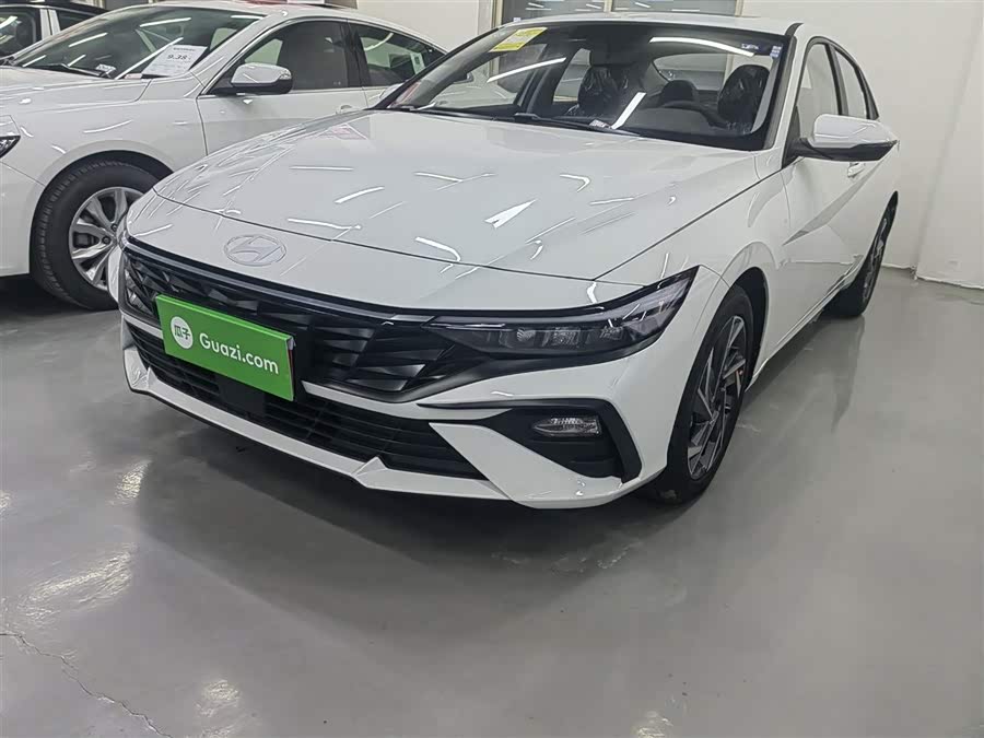 Hyundai Elantra 2023 1.5L CVT GLX Elite Edition