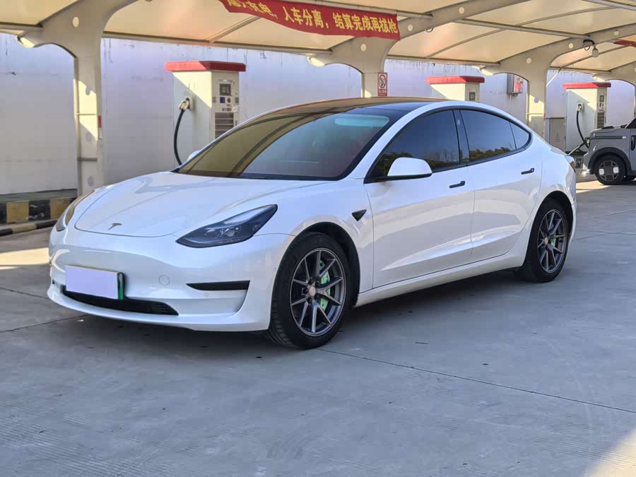 Model 3 2022 Rear-Wheel Drive