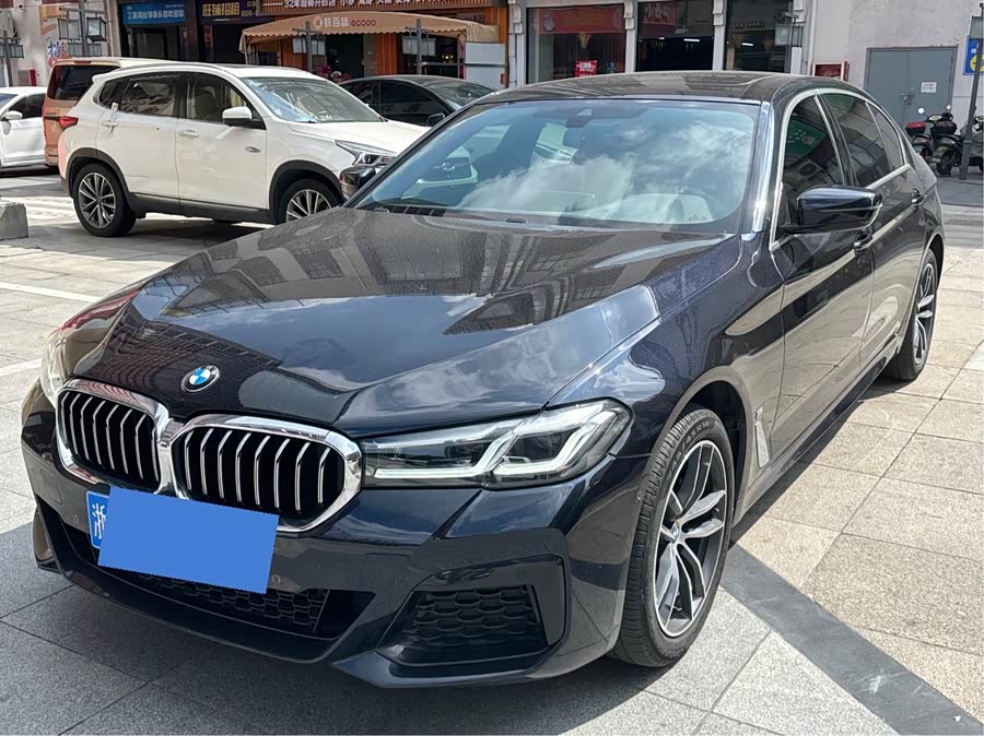 2022 BMW 5 Series 525Li M Sport Package