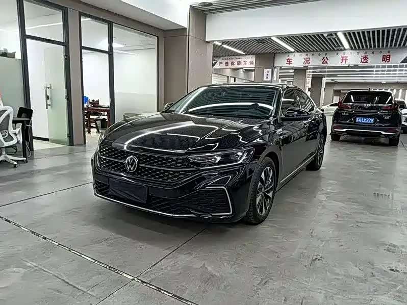 2022 Volkswagen Passat 330TSI Starry Sky Elite Edition