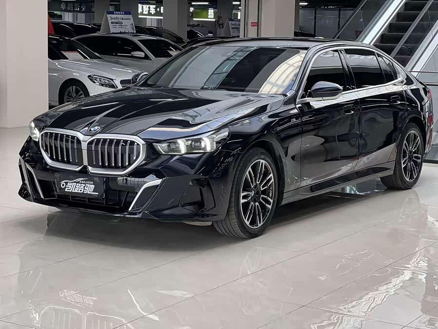 2024 BMW 5 Series 525Li M Sport Package