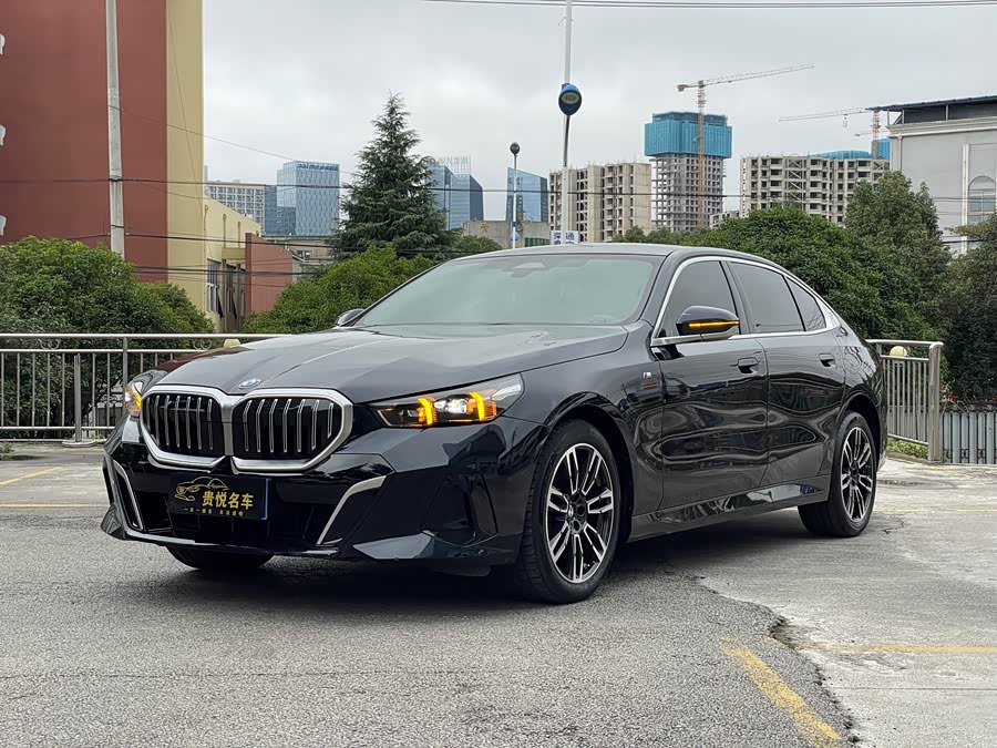 2024 BMW 5 Series 525Li M Sport Package