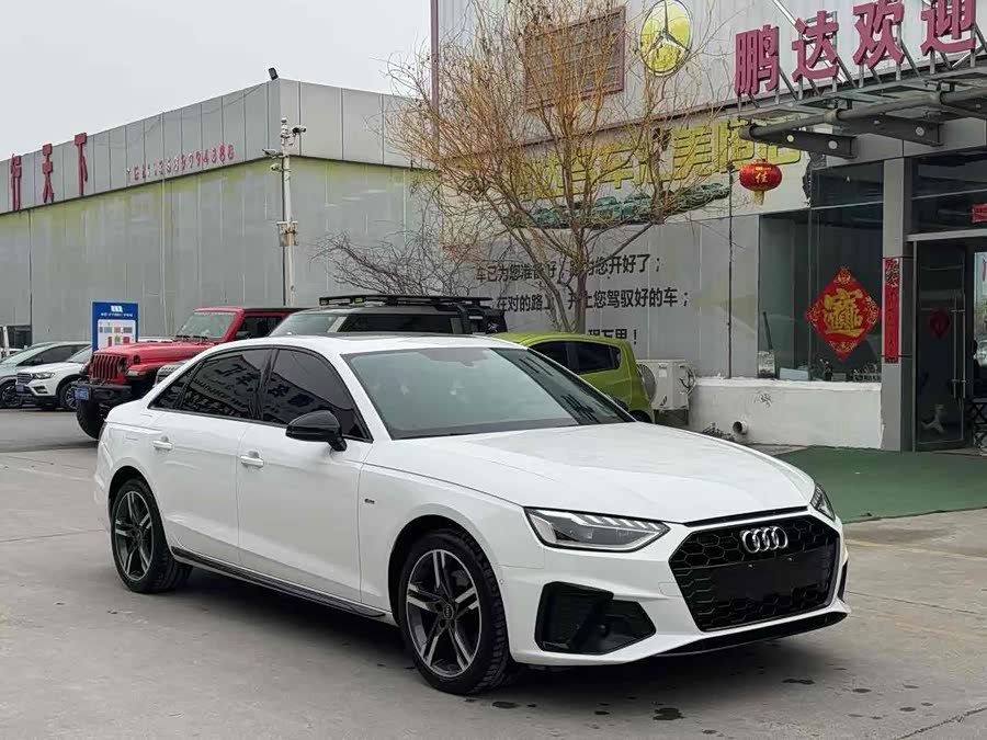 Audi A4L 2023 40 TFSI Luxury Dynamic