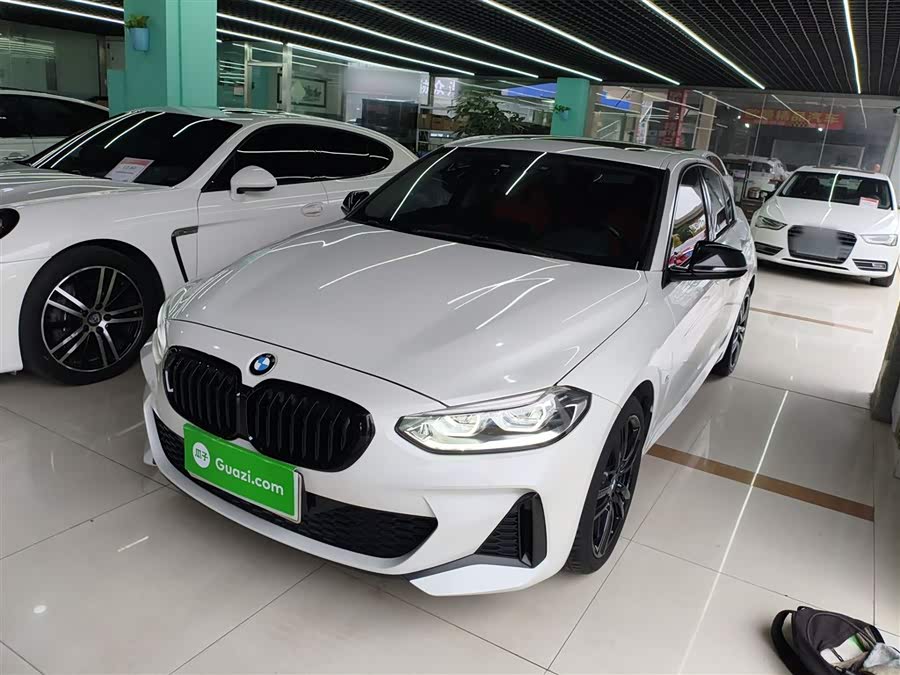 BMW 1 Series 2023 125i M Sport Shadow Edition