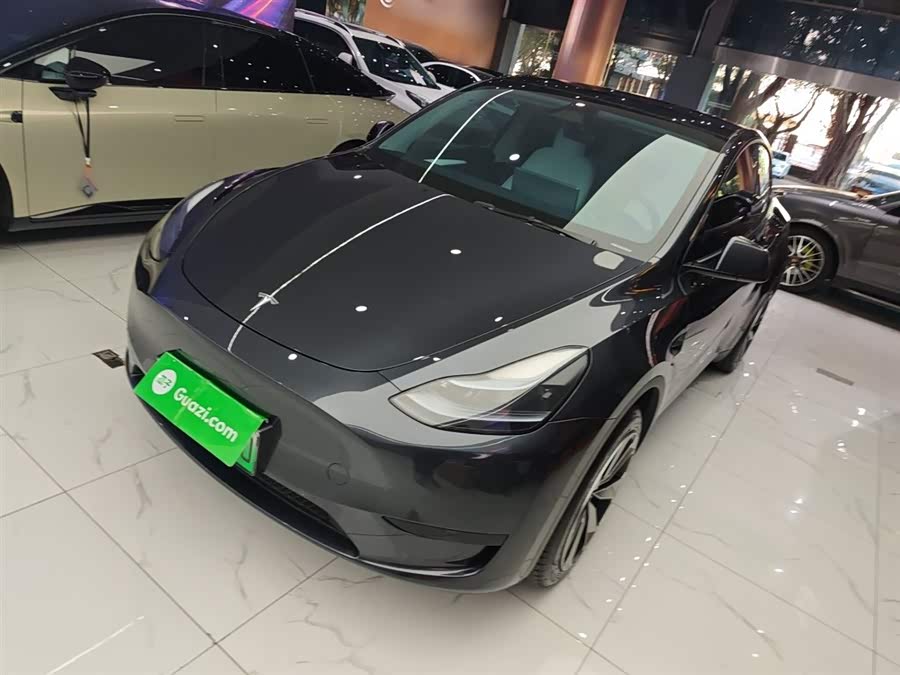 Model Y 2024 Rear-Wheel Drive