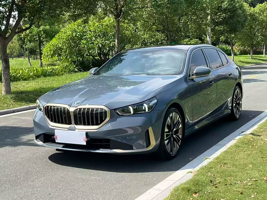2024 BMW 5 Series 530Li Luxury M Sport Package