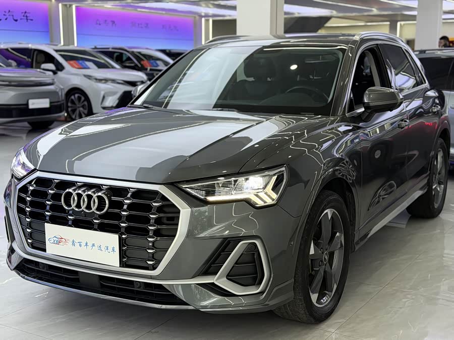 Audi Q3 2023 35 TFSI Fashion Dynamic Edition (1.4T)