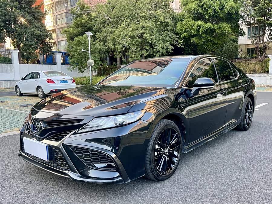 Camry 2022 2.0S Knight Edition