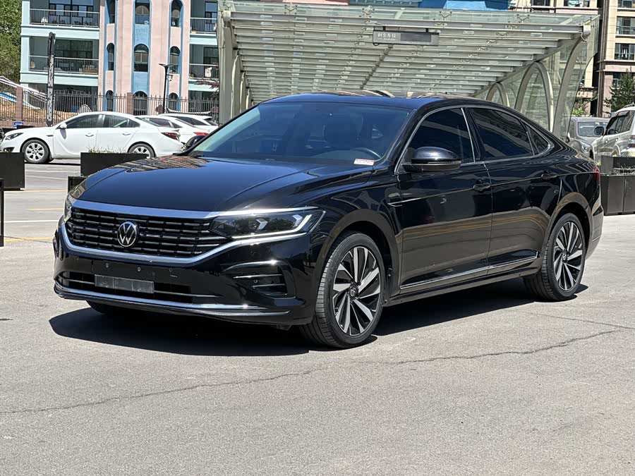 2022 Volkswagen Passat 330TSI Elite Edition