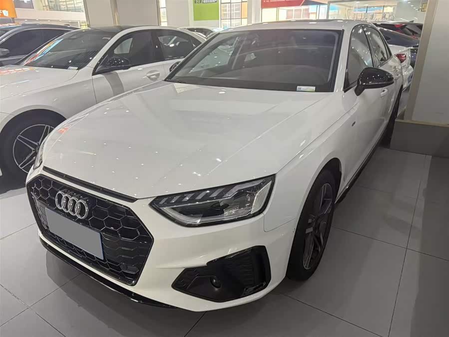 Audi A4L 2022 40 TFSI Luxury Dynamic