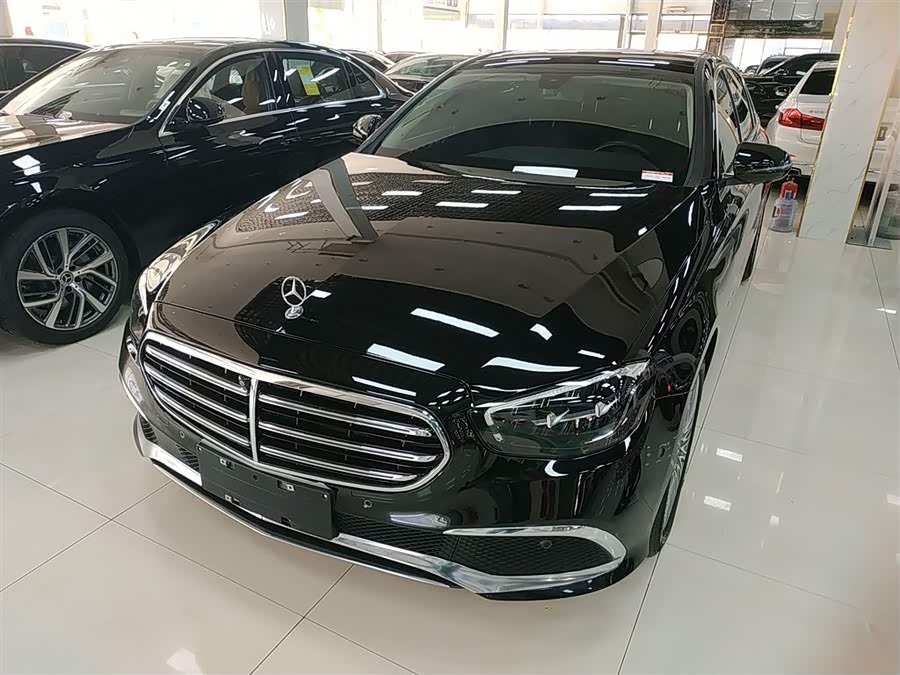 Mercedes-Benz E-Class 2023 E 300 L Fashion Edition