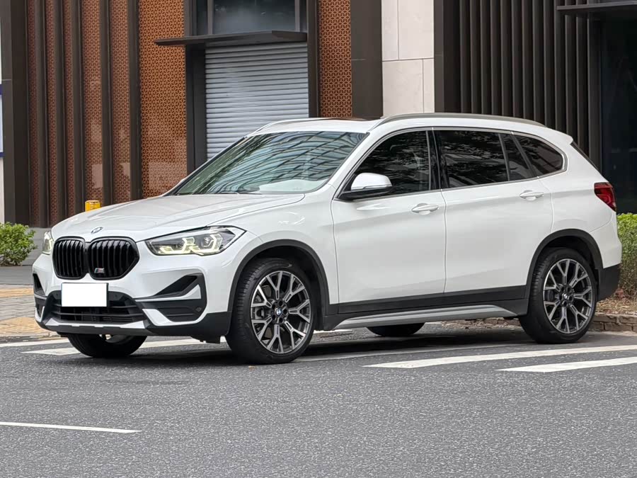 BMW X1 2022 xDrive25Li Premium