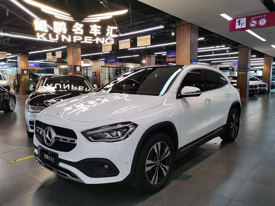 2022 Mercedes-Benz GLA 220