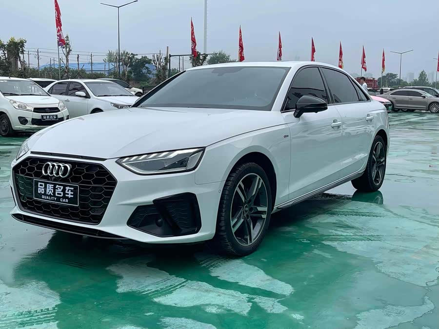 Audi A4L 2022 40 TFSI Luxury Dynamic