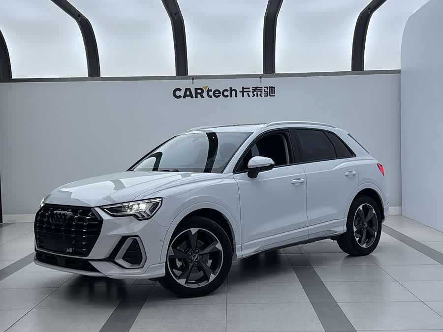 Audi Q3 2022 35 TFSI Fashion Dynamic Edition