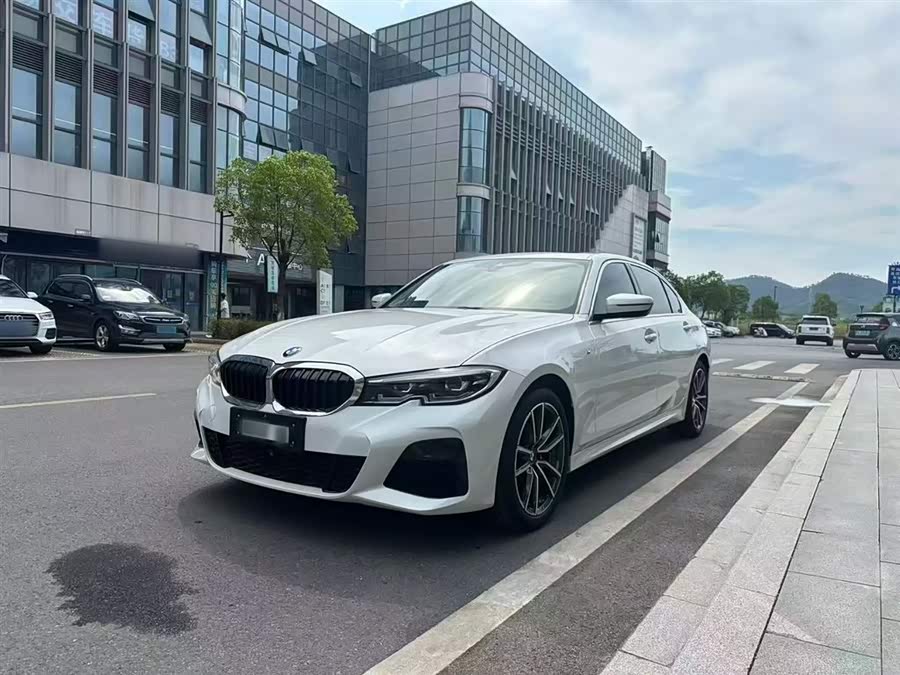 2022 BMW 3 Series 325Li M Sport Package