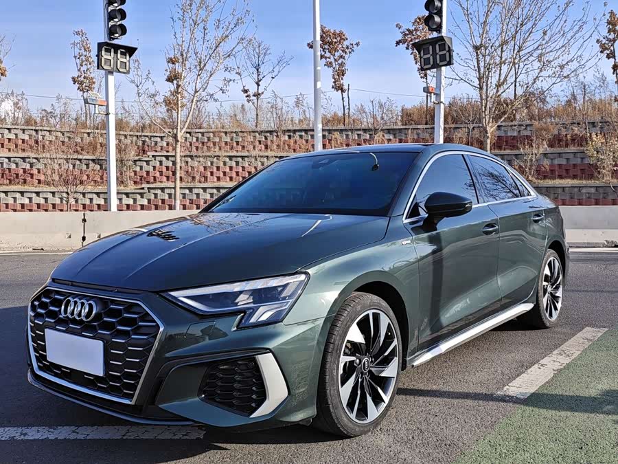 2022 Audi A3 A3L Limousine 35 TFSI Fashionable Elegant Model