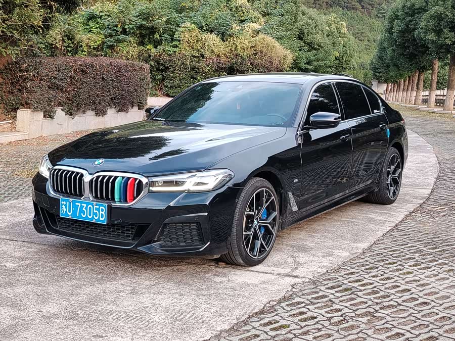 2022 BMW 5 Series 530Li Leading Edition M Sport Package