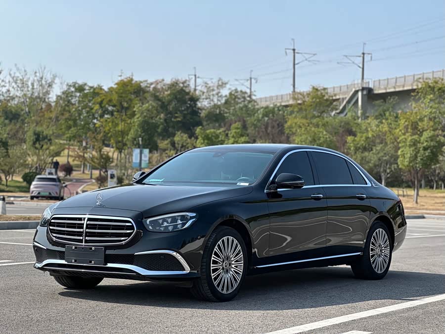 Mercedes-Benz E-Class 2022 E 300 L Fashion Edition