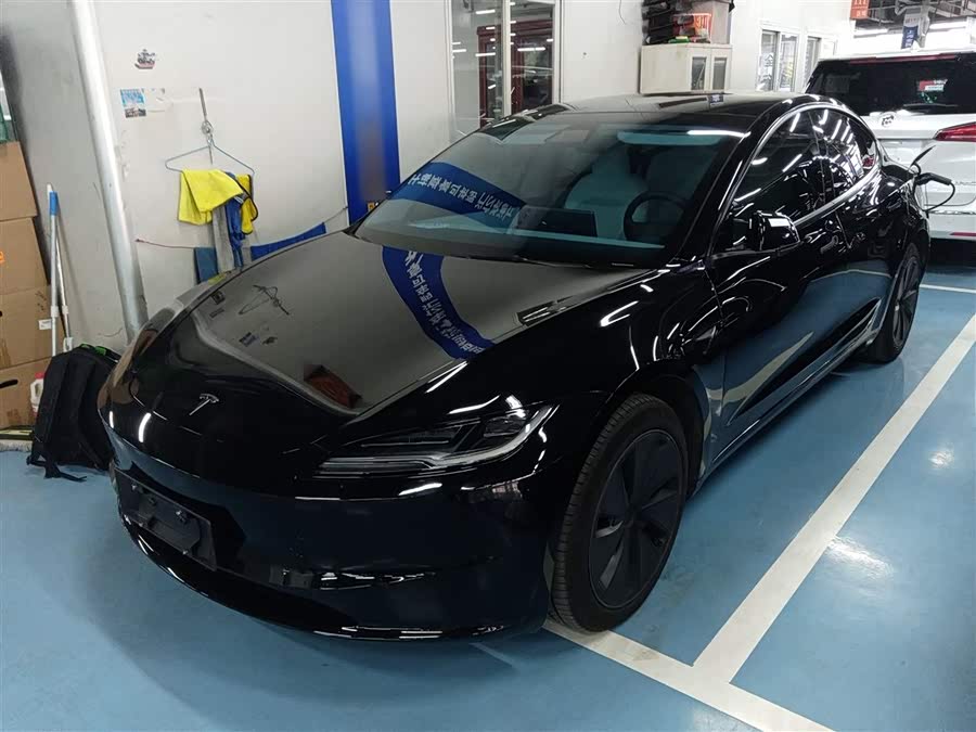 Model 3 2023 Rear-Wheel Drive