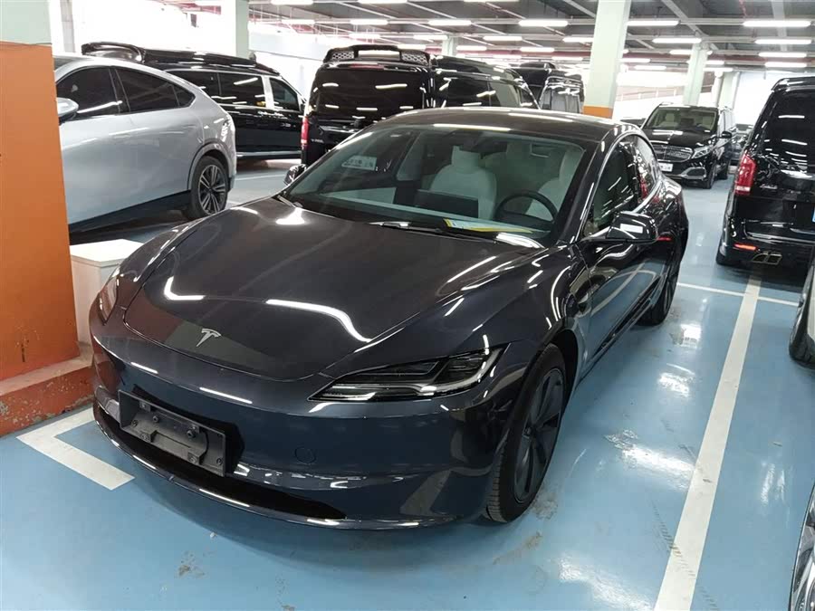 Model 3 2023 Rear-Wheel Drive