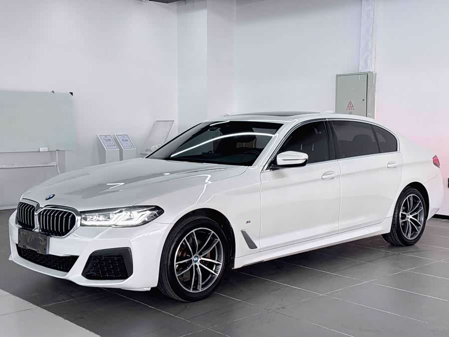 2022 BMW 5 Series 525Li M Sport Package