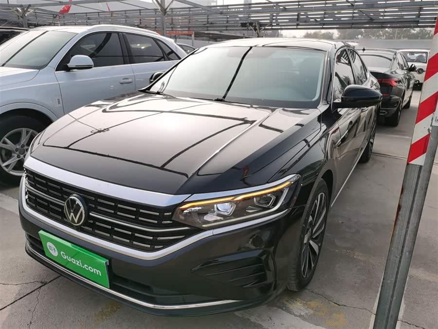 2023 Passat 330TSI Premium Edition