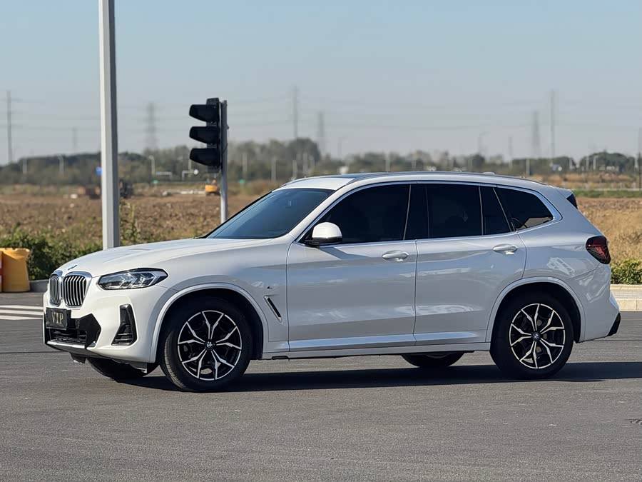 2022 BMW X3 xDrive25i M Sport Package