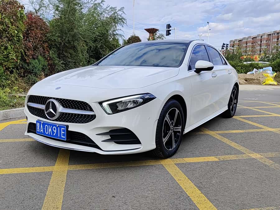 Mercedes-Benz A-Class 2024 A 200 L Fashion Edition