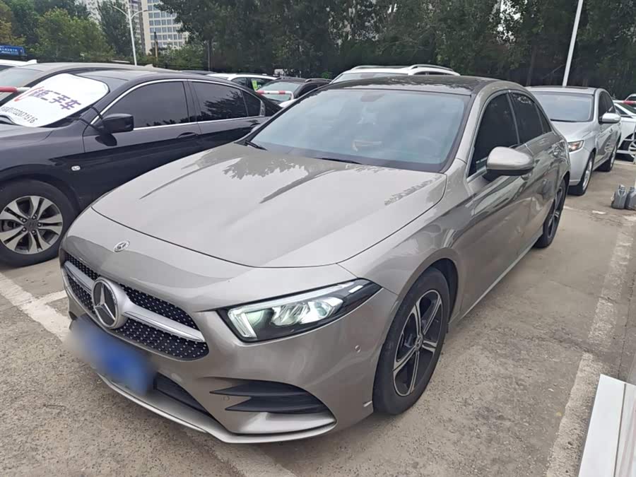 Mercedes-Benz A-Class 2022 Facelift III A 200 L Sport Sedan Fashion Edition