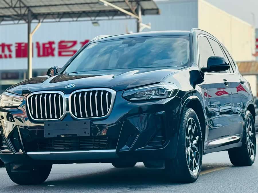 2023 BMW X3 xDrive25i M Sport Package
