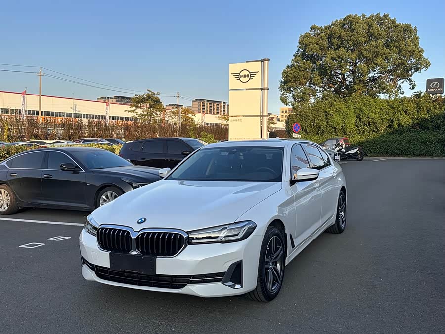 2023 BMW 5 Series 530Li Leading Luxury Package