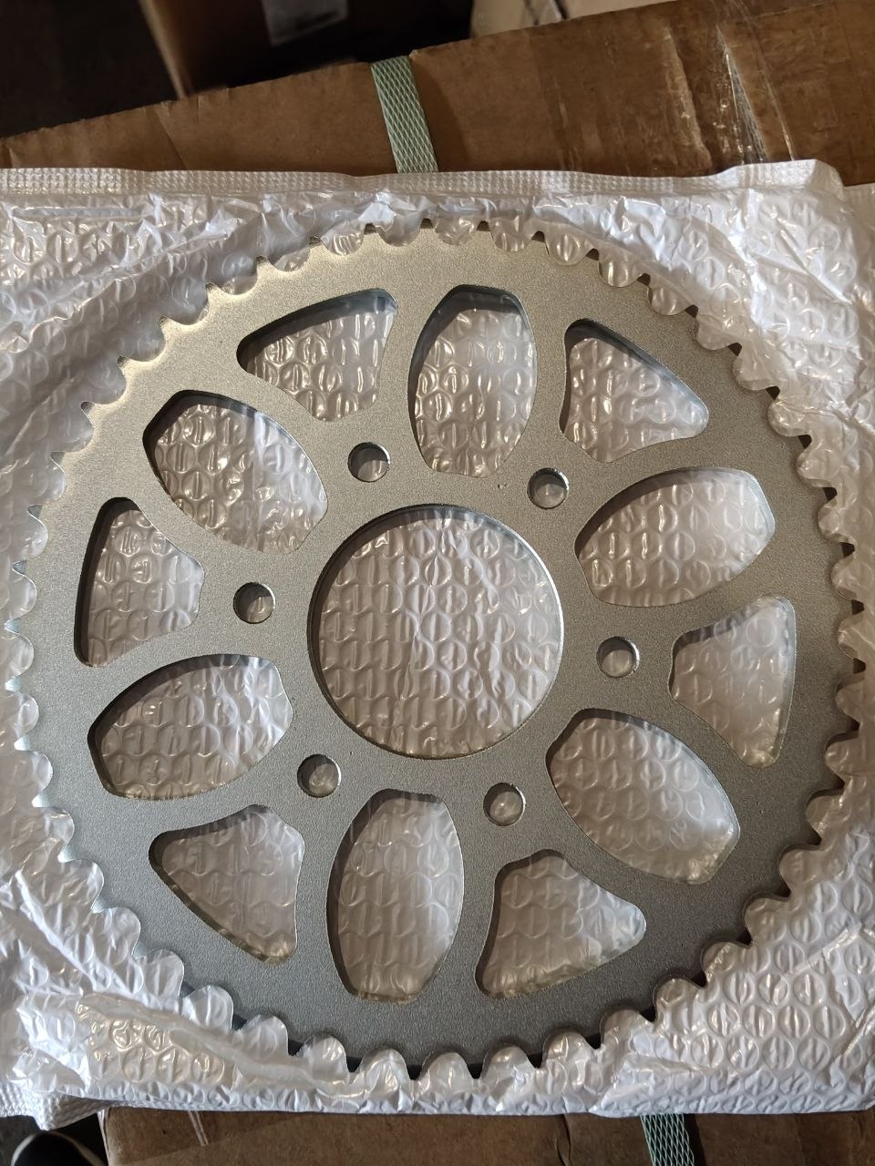 Изображение C2K0159 Звездочка заднего колеса 520-45 (6 шпилек)