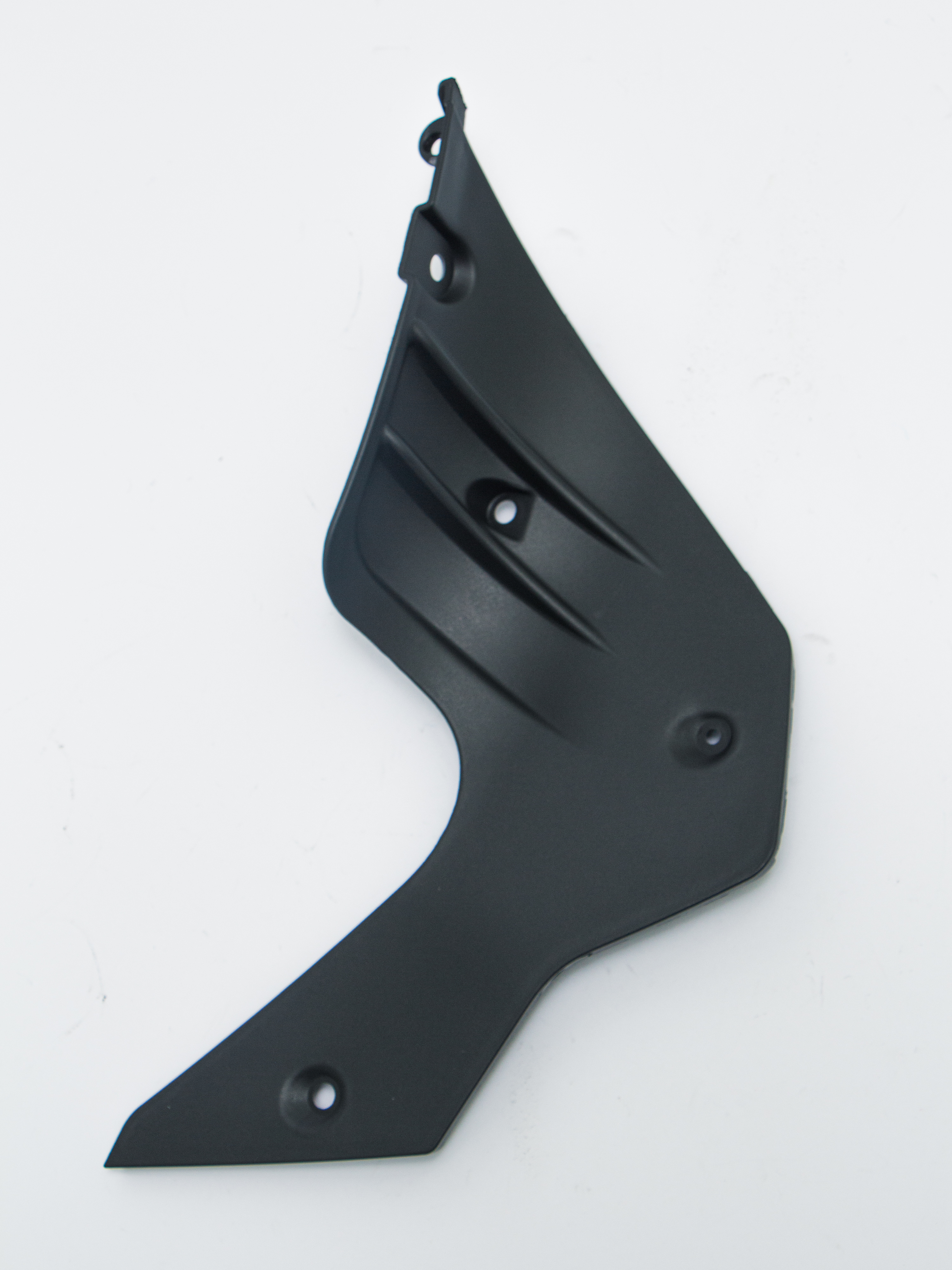 Изображение XSR0045 Облицовка бензобака внутренняя левая