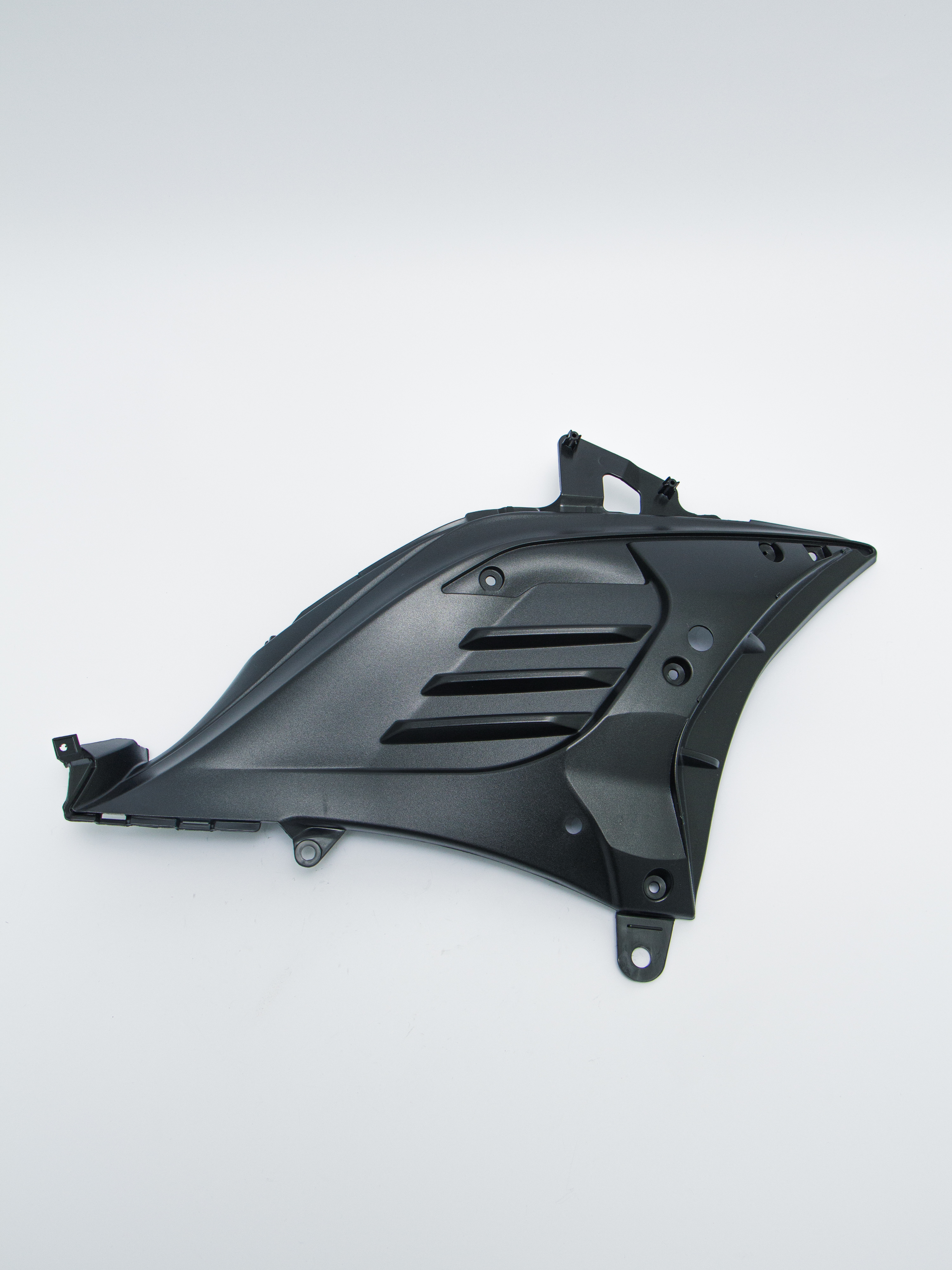 Изображение VIP2124 Передняя облицовка правая