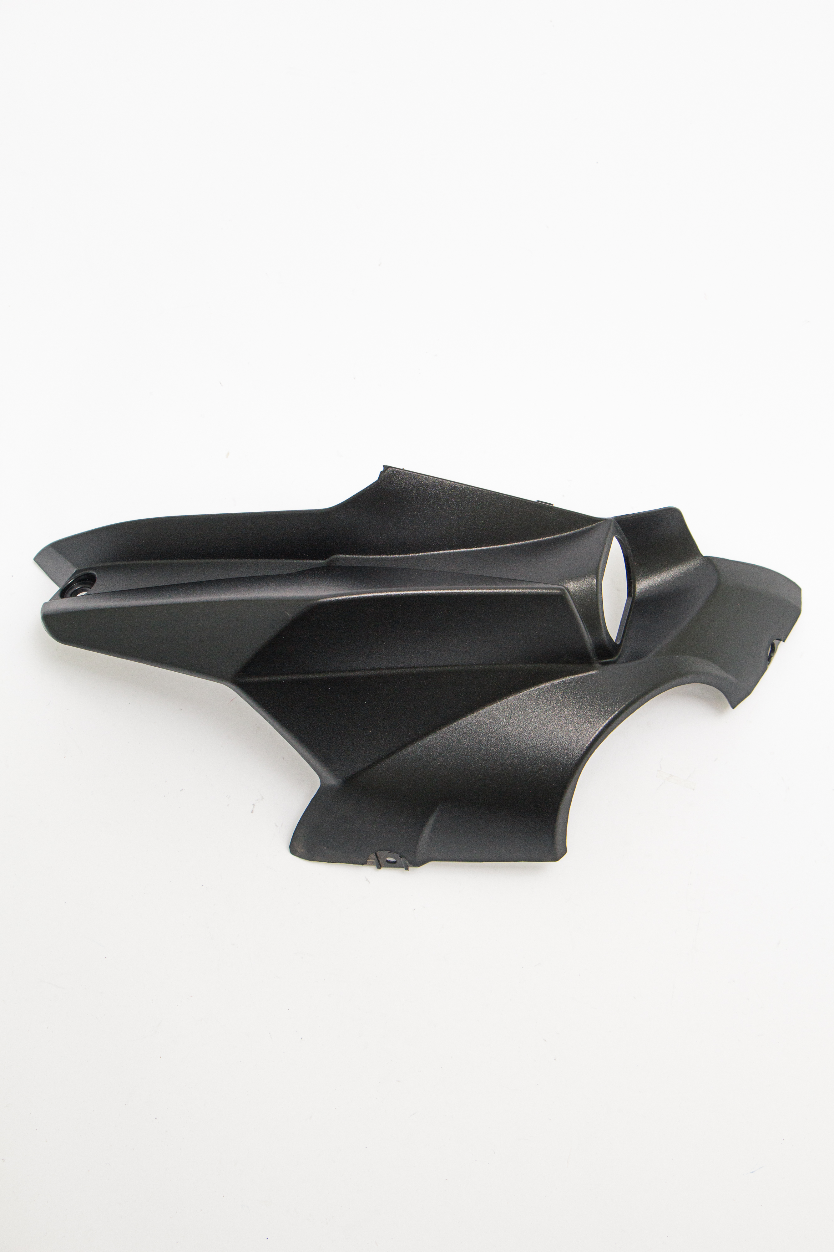 Изображение VIP2108 Передняя облицовка боковая правая