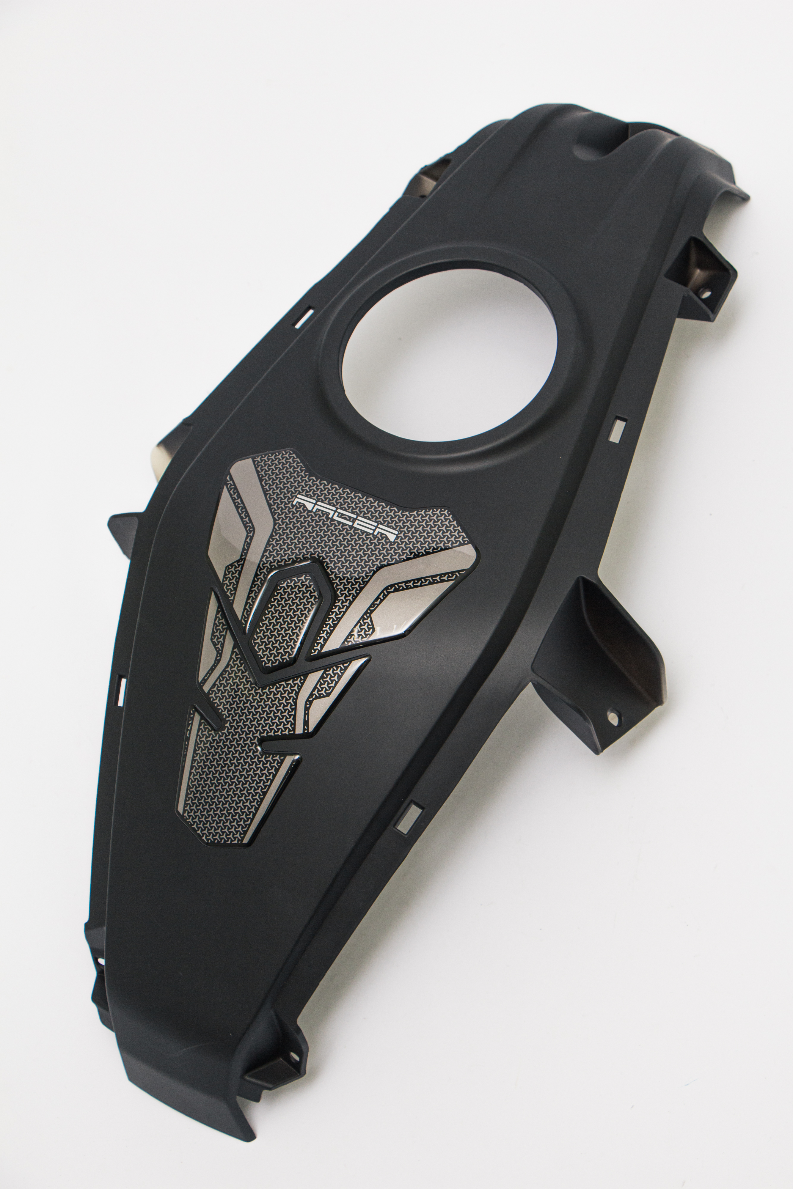 Изображение CMN0077 Облицовка бензобака средняя