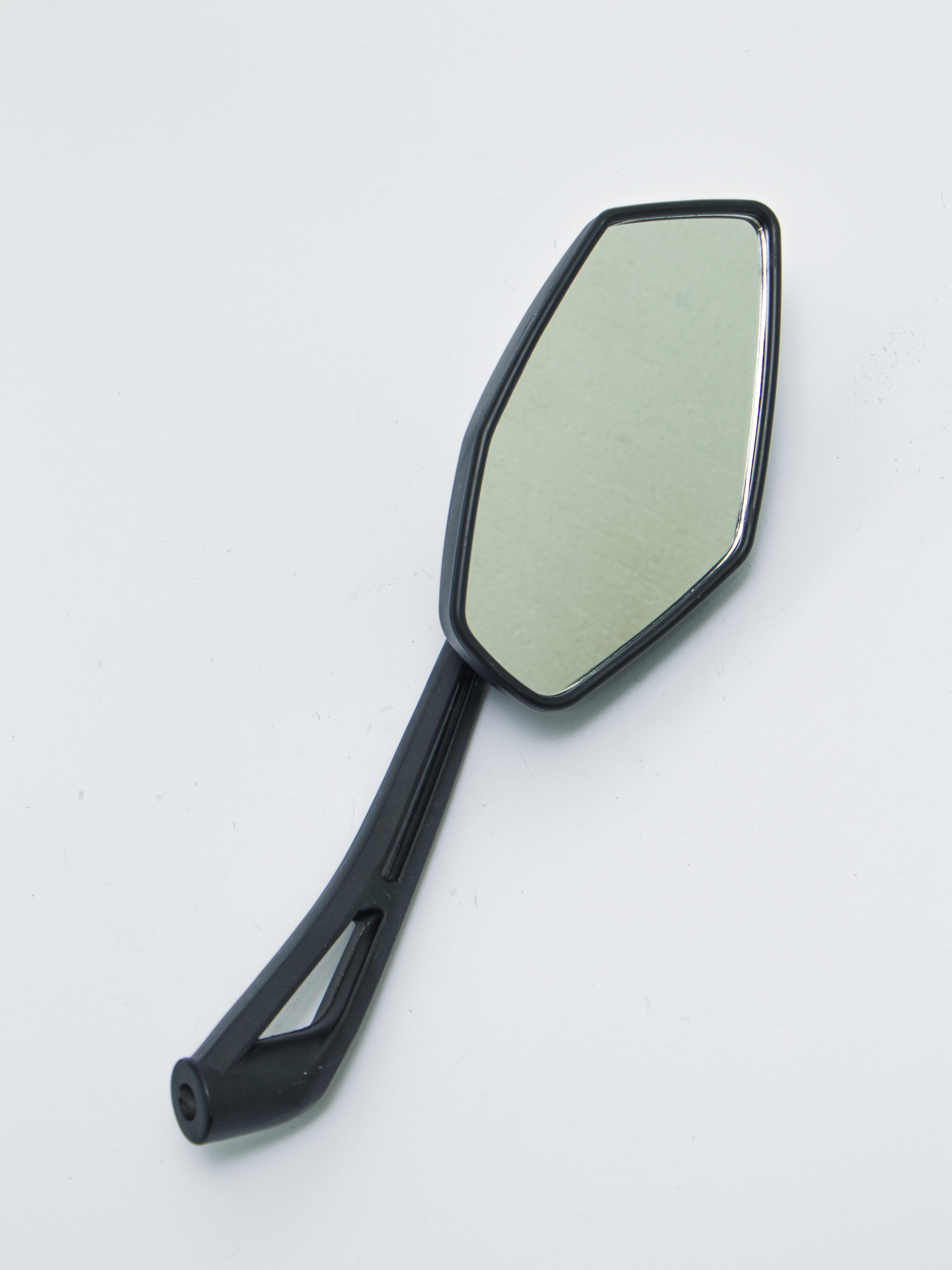 Изображение CMN0011 Зеркало левое