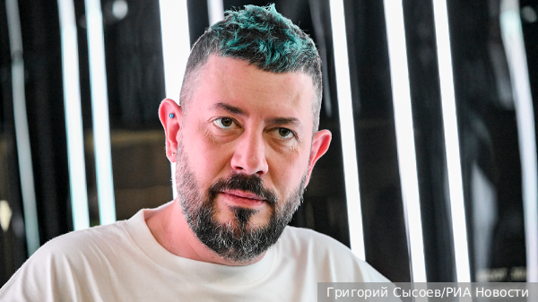 Блогер Артемий Лебедев предложил сжечь 99% книг
