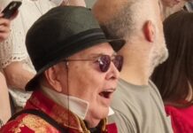 Алена Кравец выступила в защиту памяти великого кутюрье Вячеслава Зайцева 67a42261-b80e-486a-8350-e9037a934e72-67dbc966