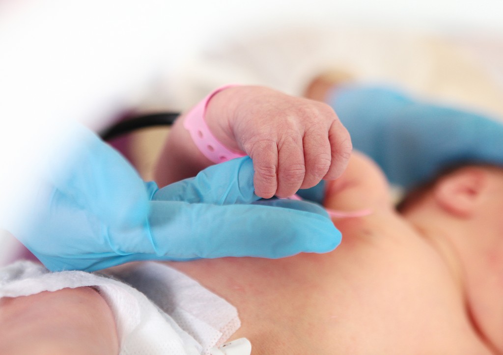 Врач опроверг главную версию гибели младенца в Красноярском крае 